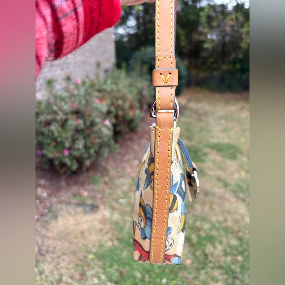 Dooney & Bourke Mini Bee Print Bag EUC - Picture 4 of 9